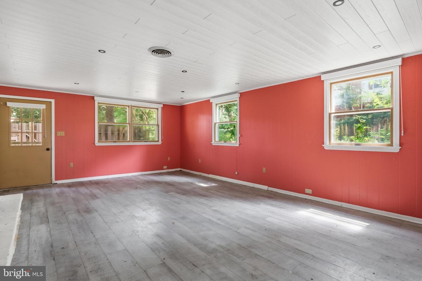 11911 Sycamore Drive photo 13