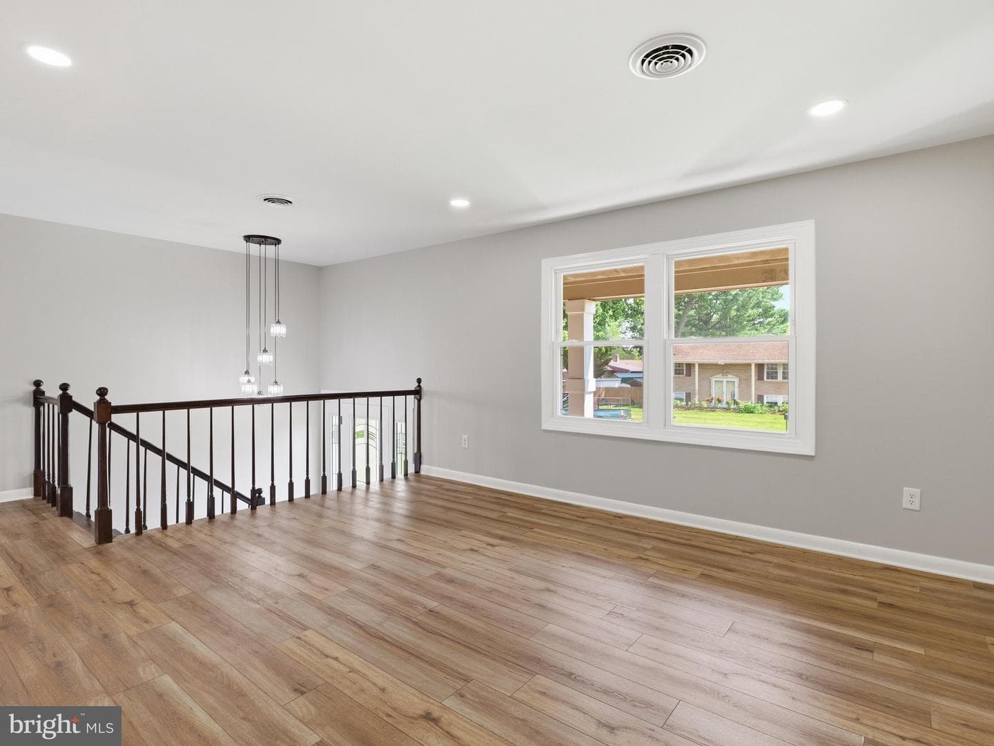 17608 Forest Glen Circle photo 13