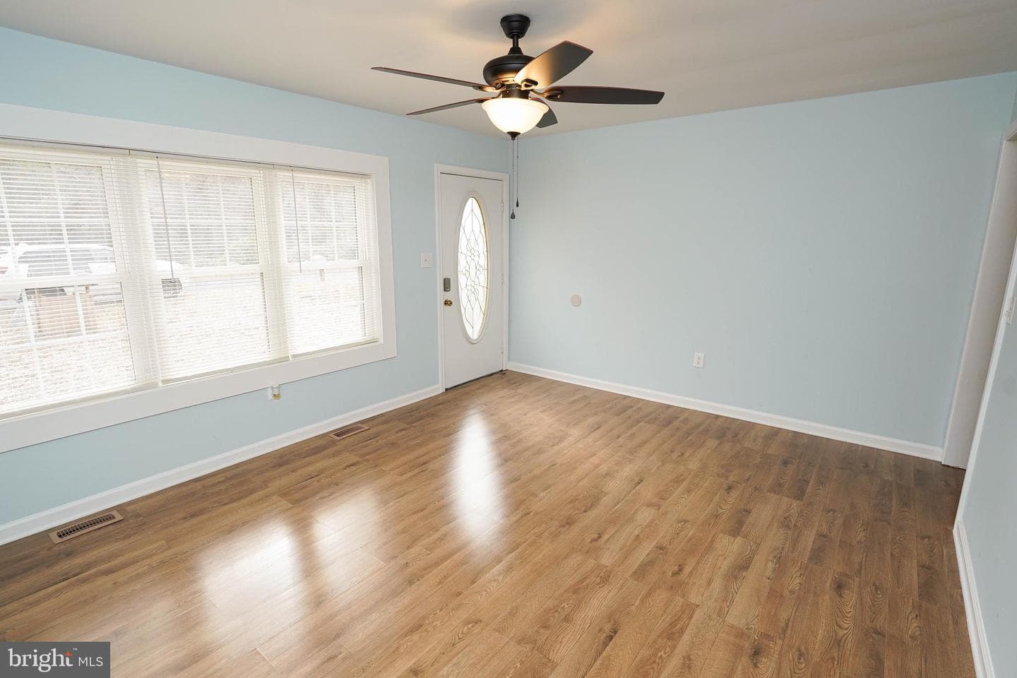 28144 Stanford Road photo 3