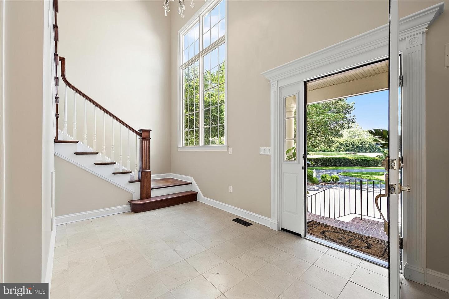 5464 Cherry Hill Lane photo 9
