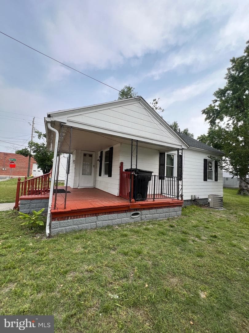 309 Marshall Street photo 2