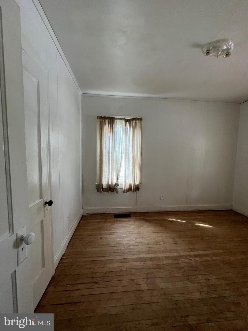 309 Marshall Street photo 7