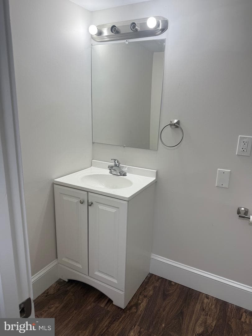 405 Washington Street photo 7