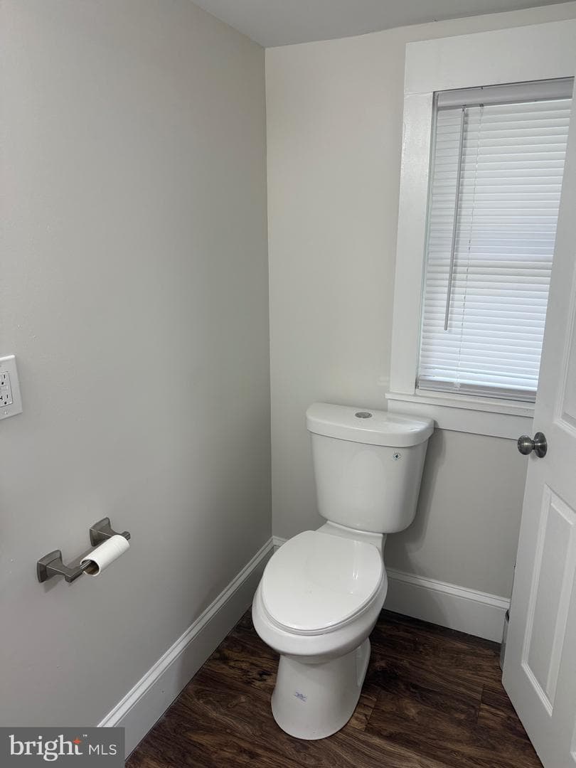 405 Washington Street photo 8