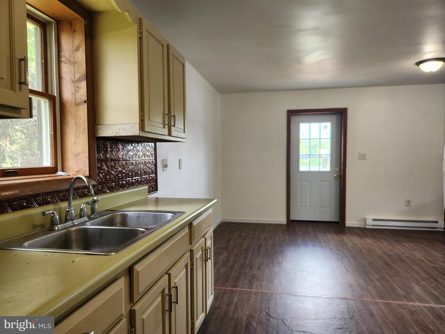 403 Rose Street photo 14