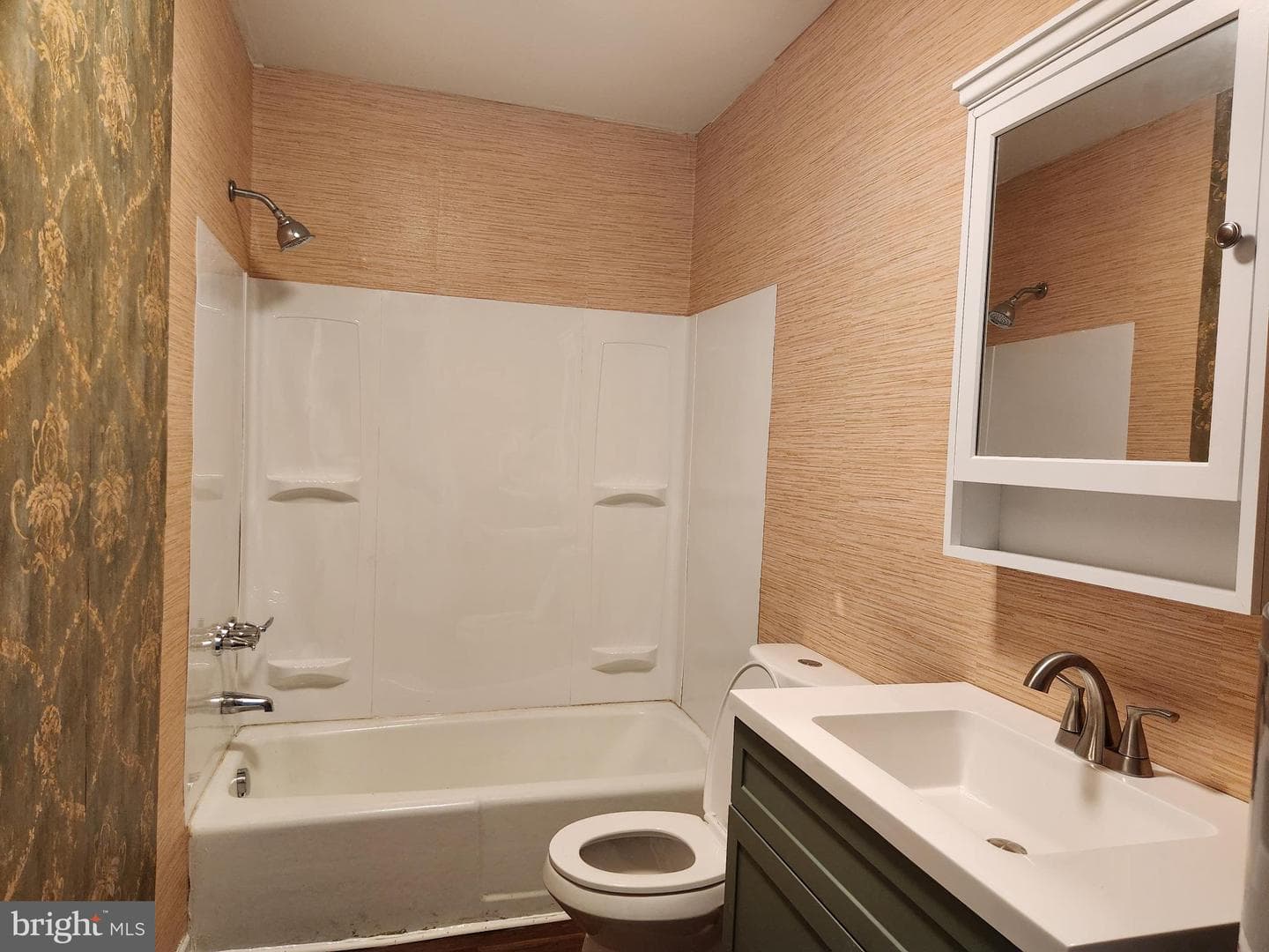 403 Rose Street photo 24