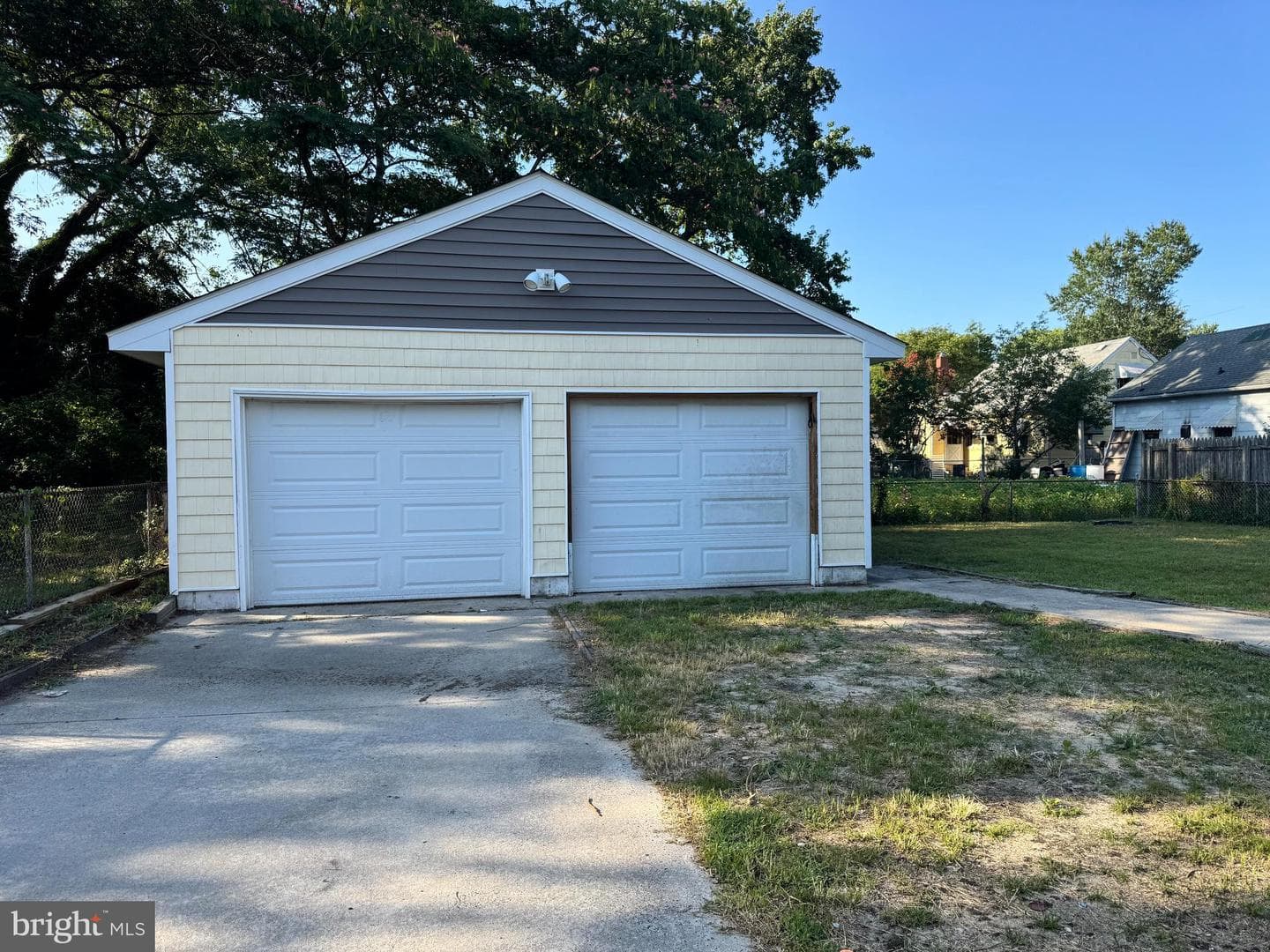 923 Preston Street photo 33