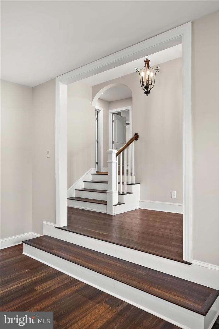 1105 Riverside Drive photo 33