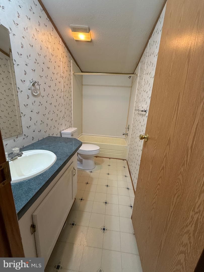 9241 Clare Circle photo 25