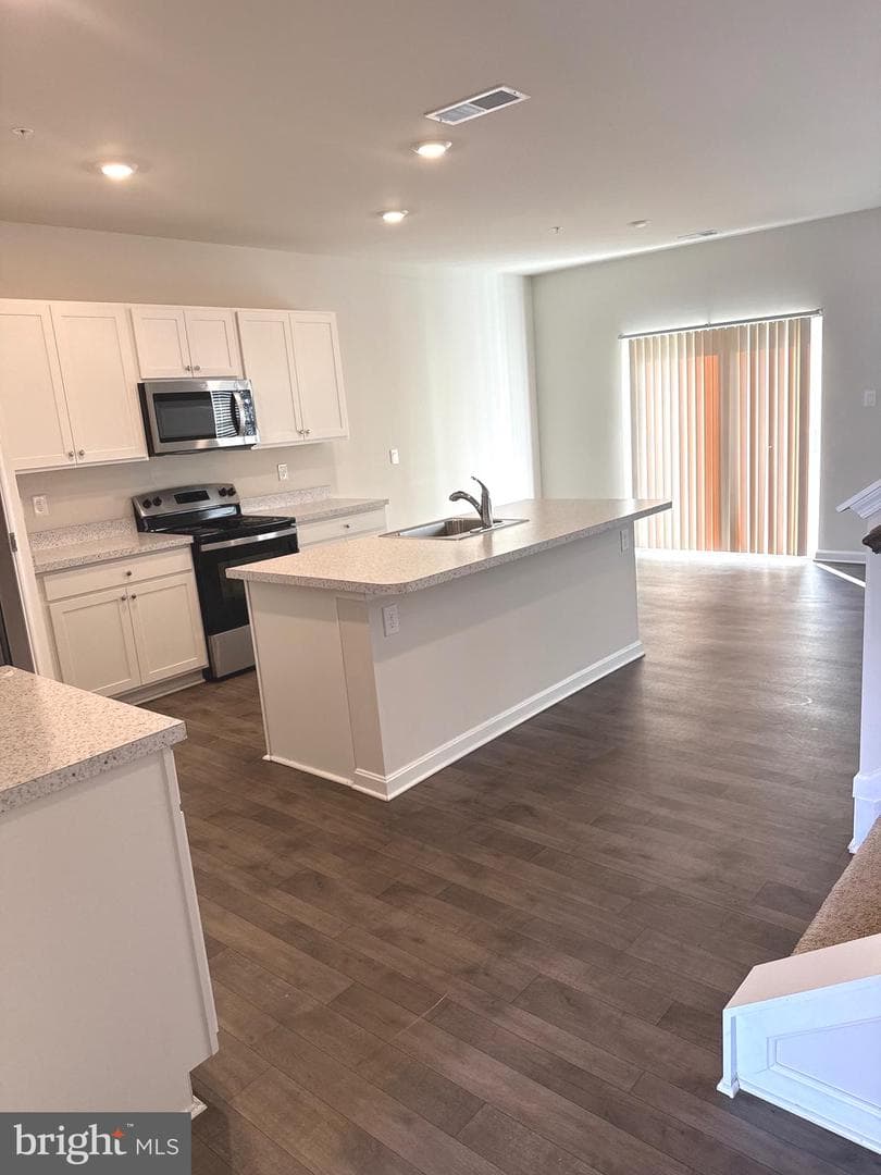 1712 Severn Street photo 16