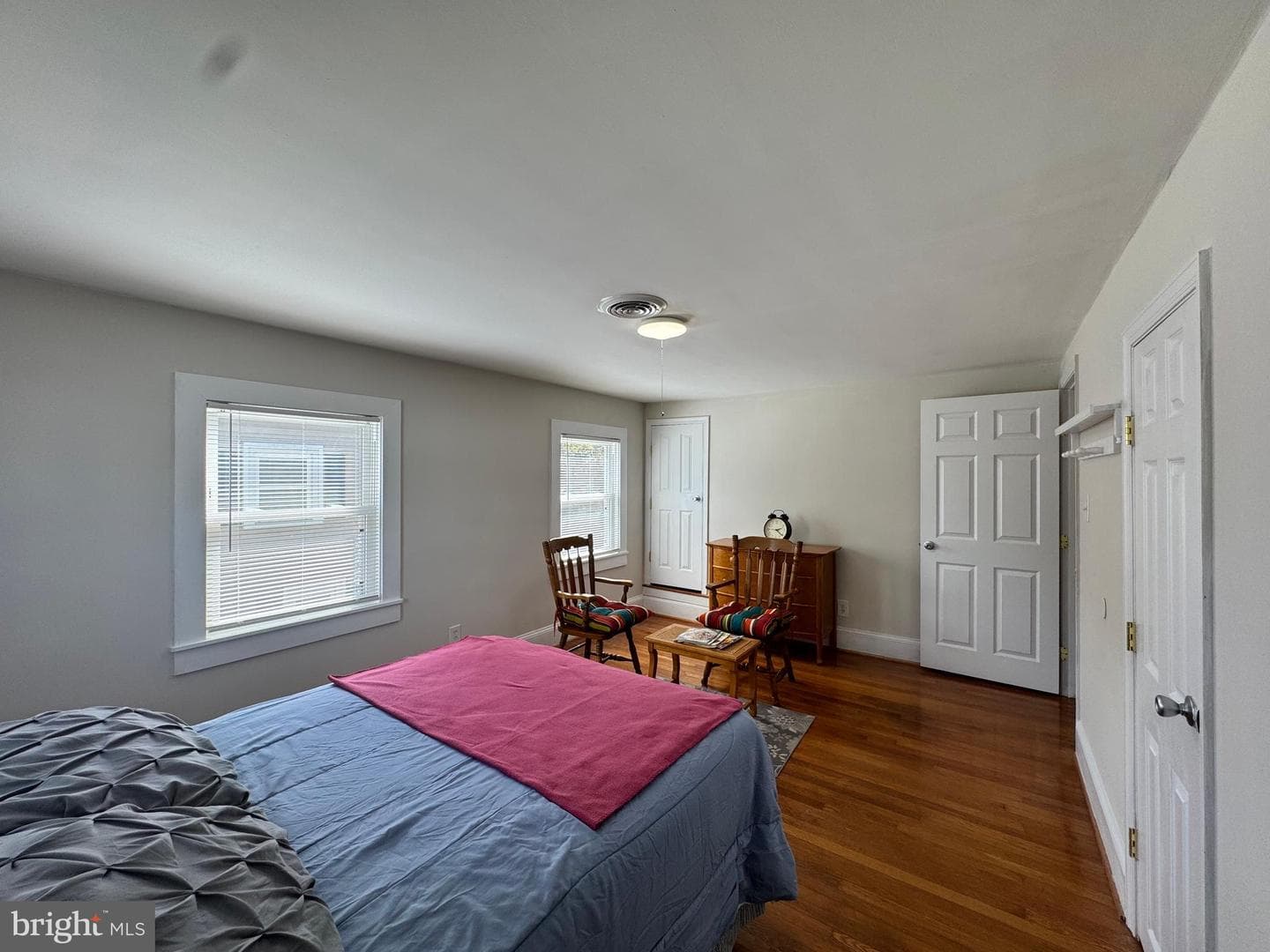 204 Holland Avenue photo 27