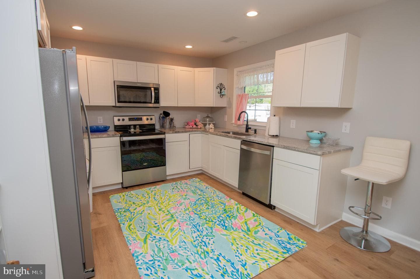 6821 Mount Vernon Avenue photo 4