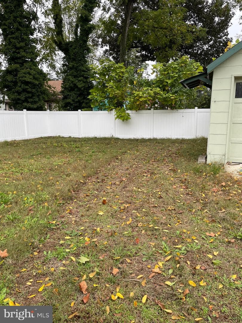 223 North Boulevard photo 19