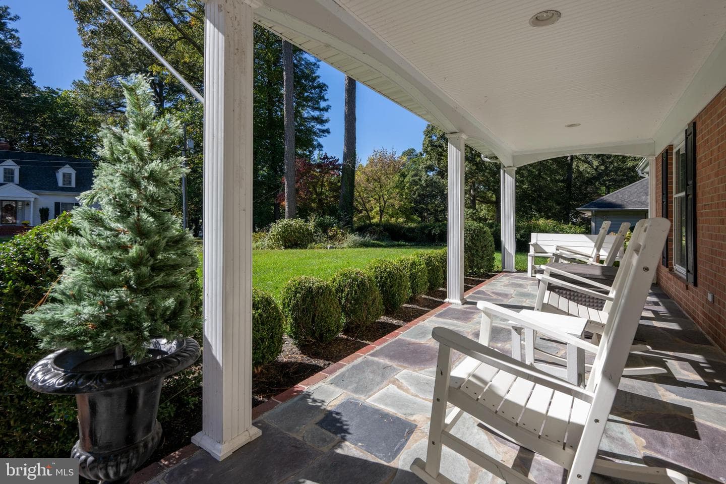 409 Rolling Rd photo 6