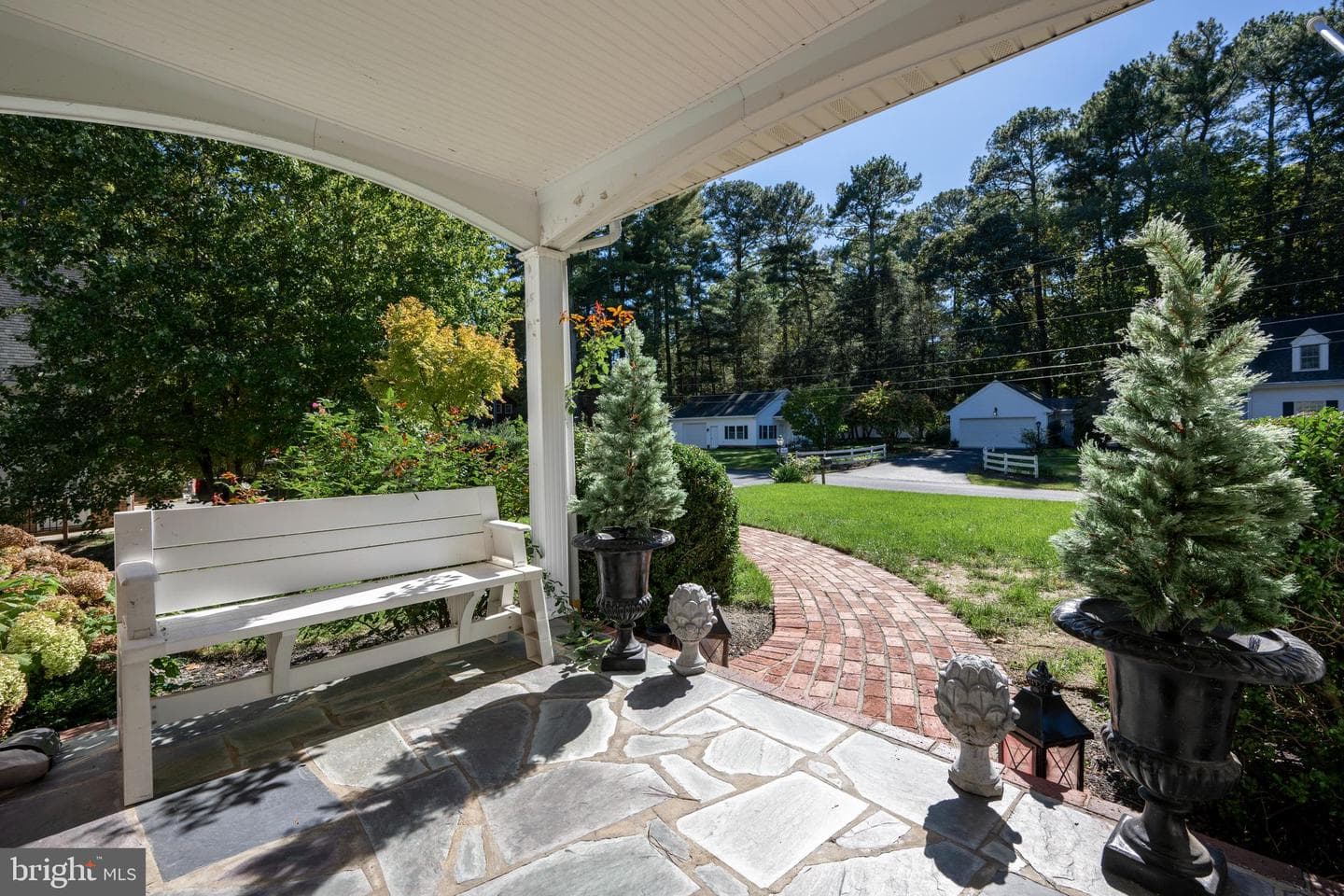 409 Rolling Rd photo 7
