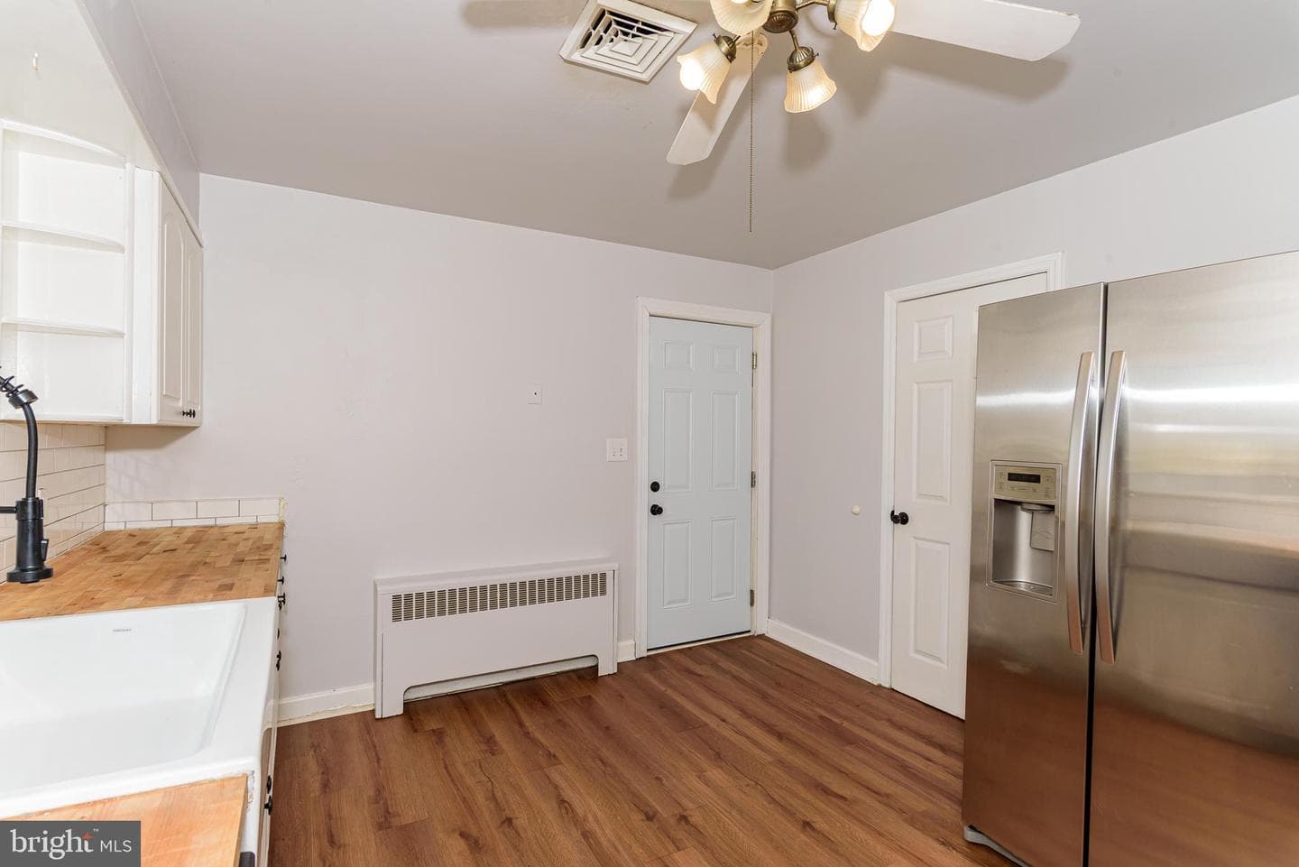 1209 Belmont Ave photo 11