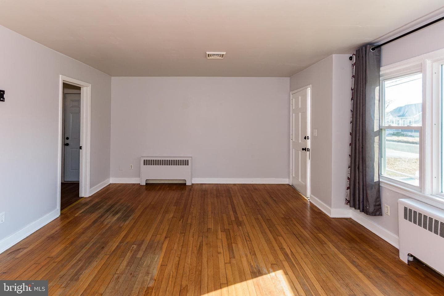 1209 Belmont Ave photo 5