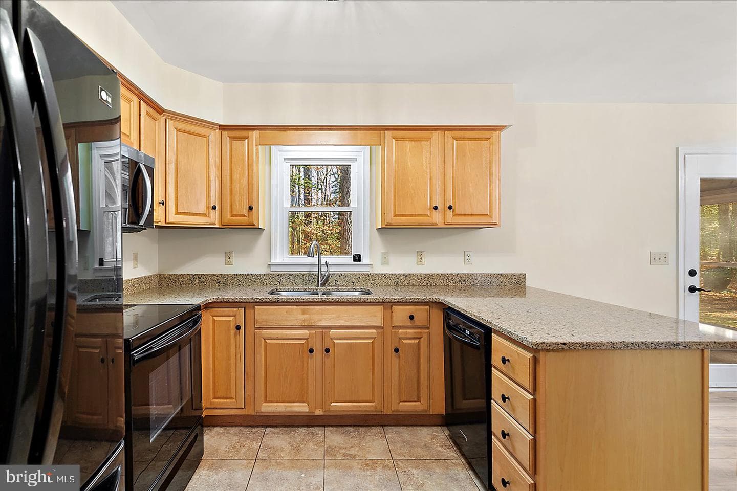 5991 Hounds Bay Circle photo 15