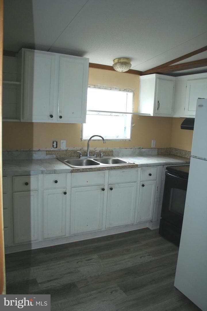 5850 Brook Street photo 17