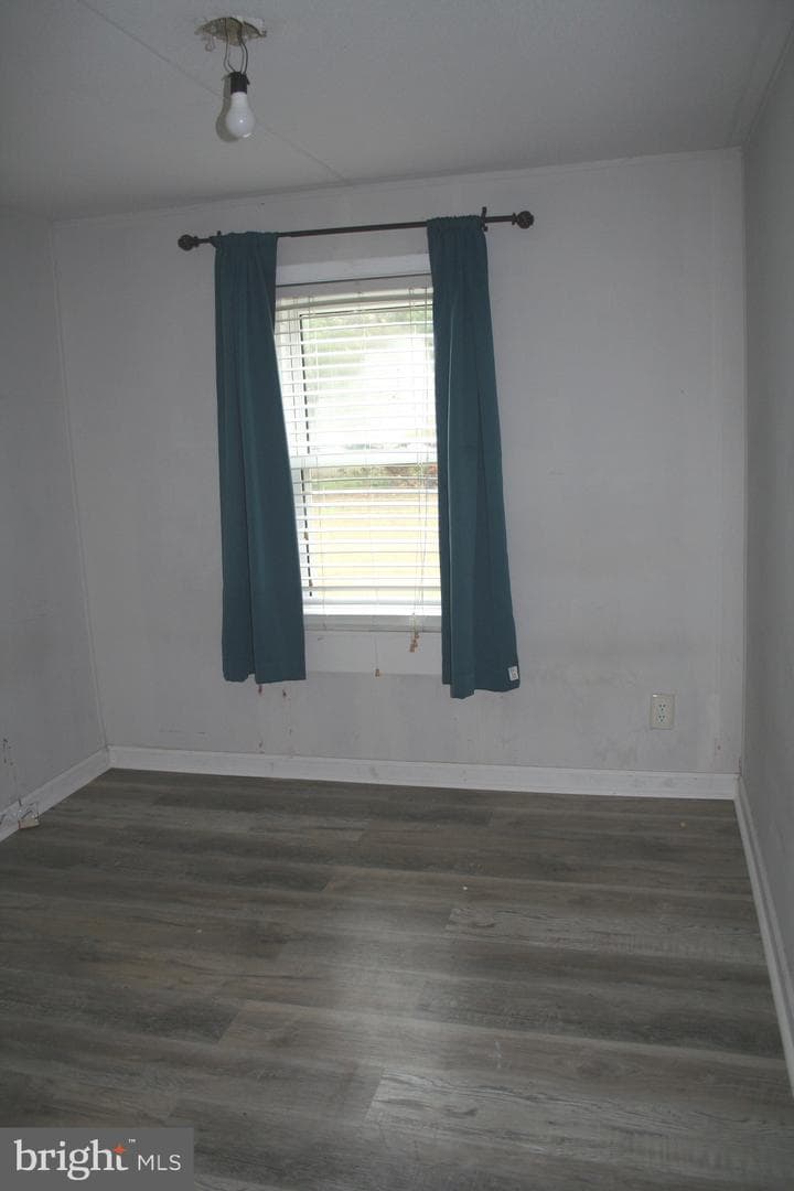 5850 Brook Street photo 5