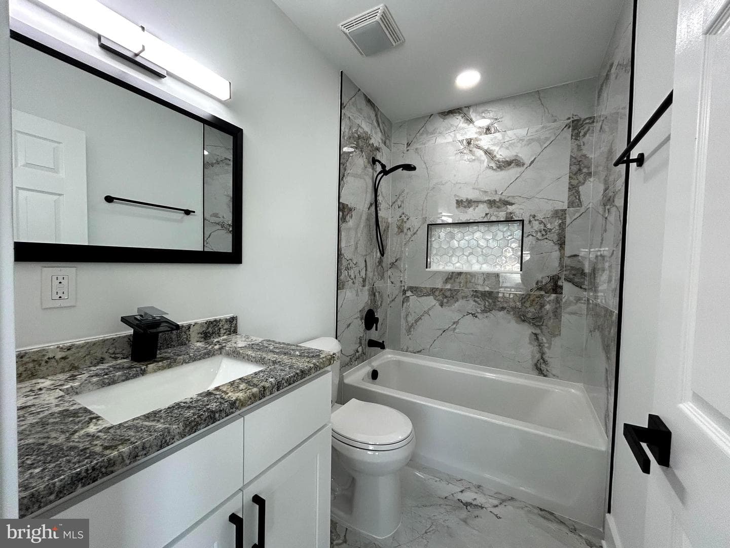 625 Liberty Street photo 27