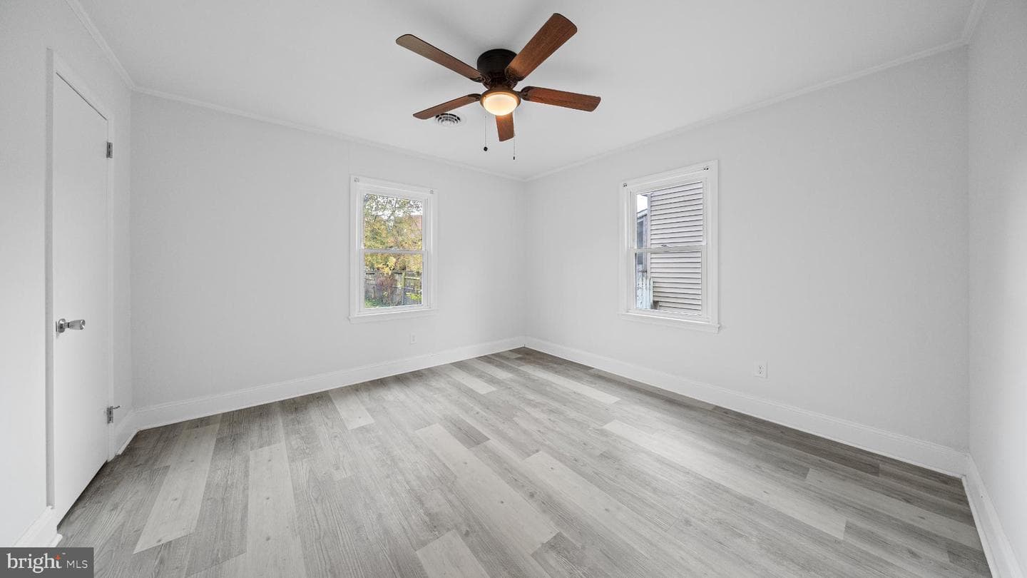 1007 Spring Avenue photo 7