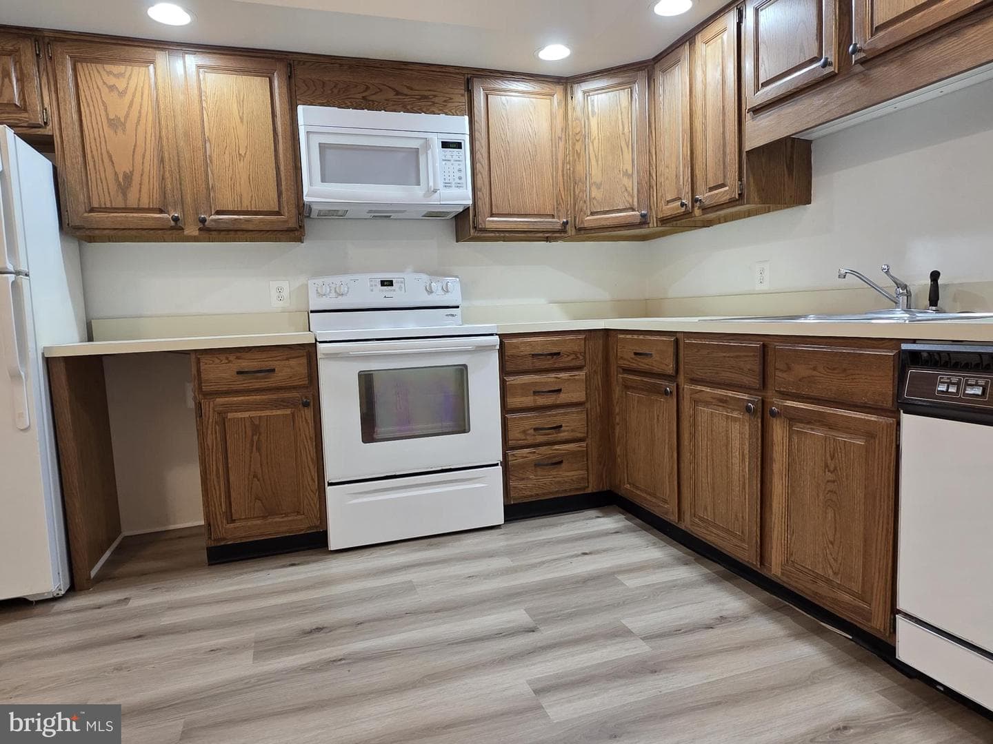 227 Canal Park Drive #206 photo 12