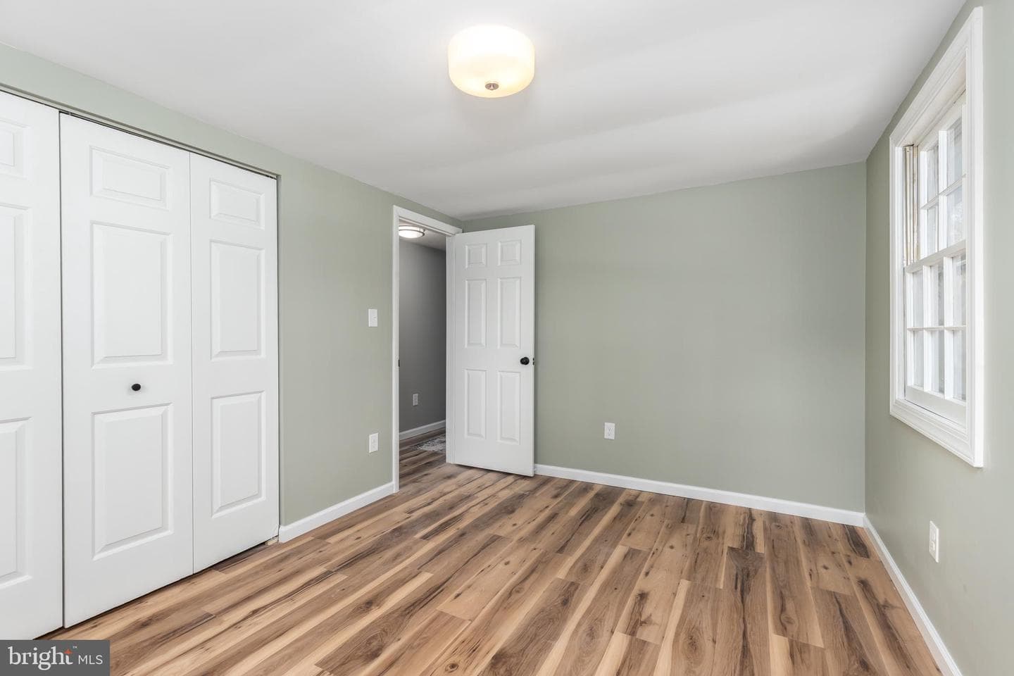705 Buckingham Circle photo 12