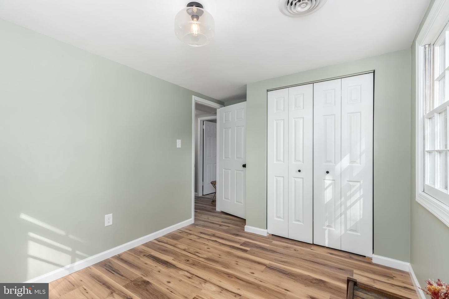 705 Buckingham Circle photo 17