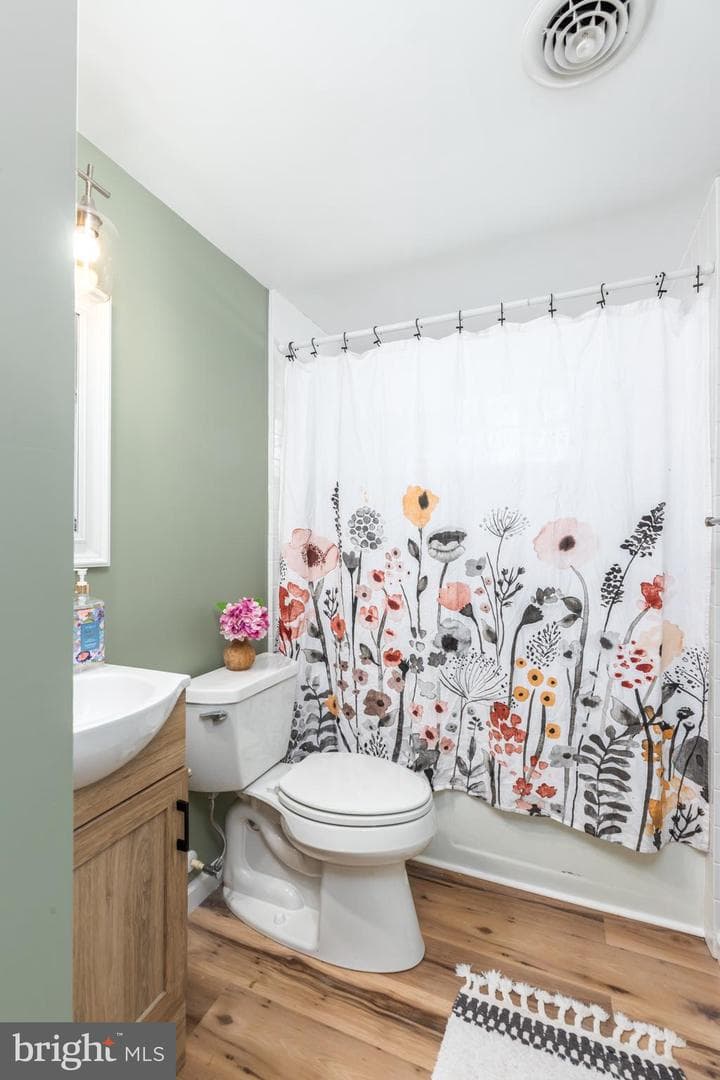 705 Buckingham Circle photo 19