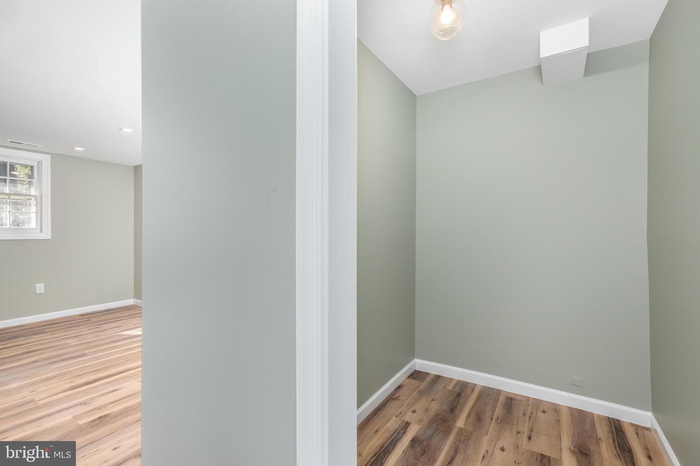 705 Buckingham Circle photo 25