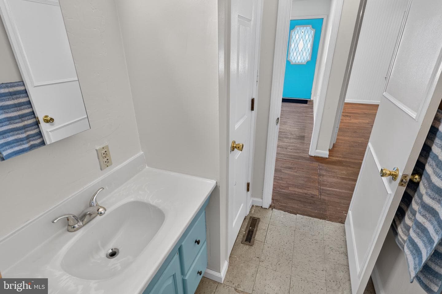 316 S Haven Avenue photo 16
