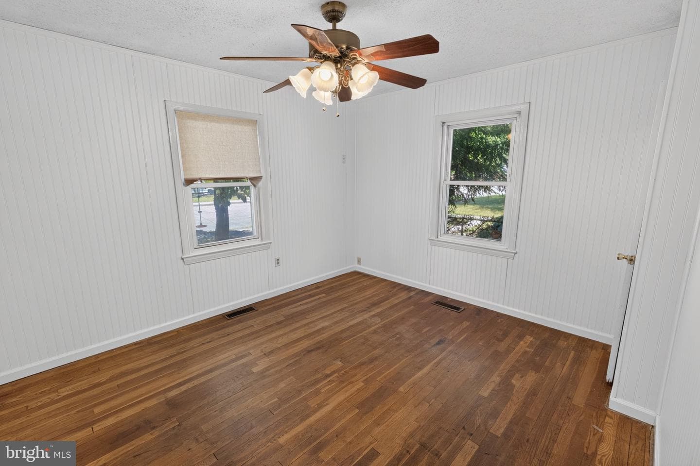 316 S Haven Avenue photo 8