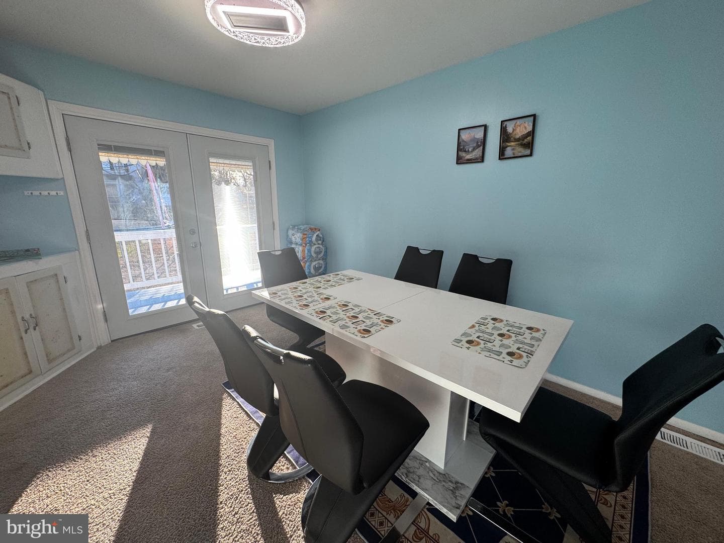 138 Coulbourn Drive photo 3