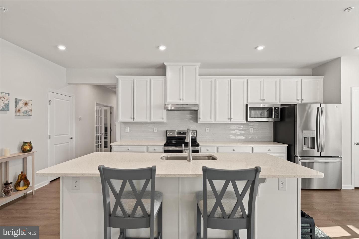 9315 Mulligan Way photo 10