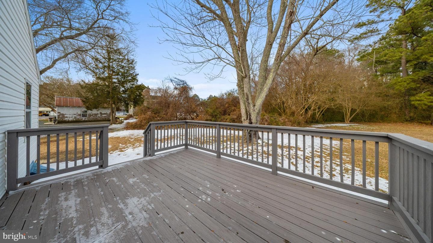 108 Camden Avenue photo 24