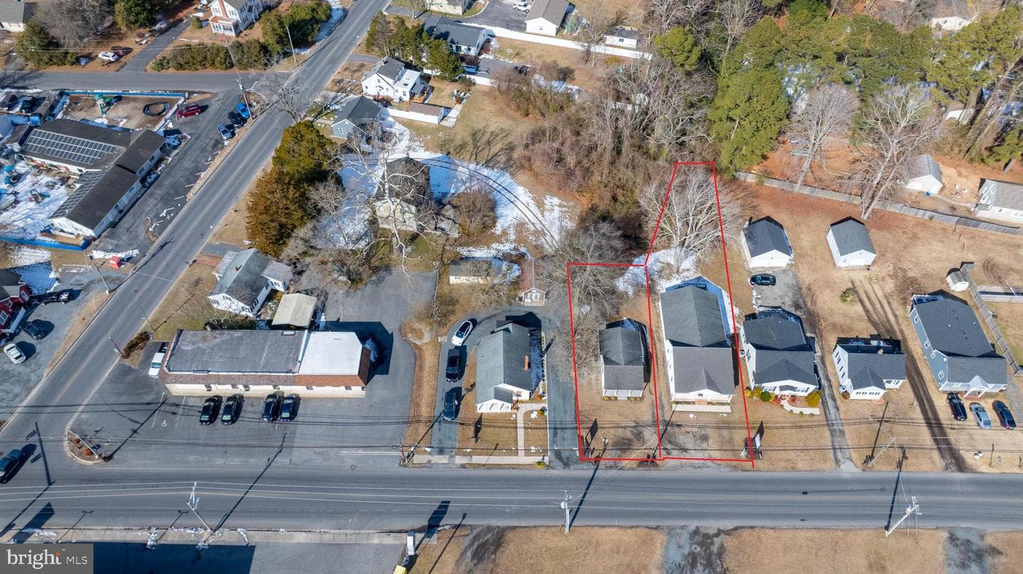 108 Camden Avenue photo 3