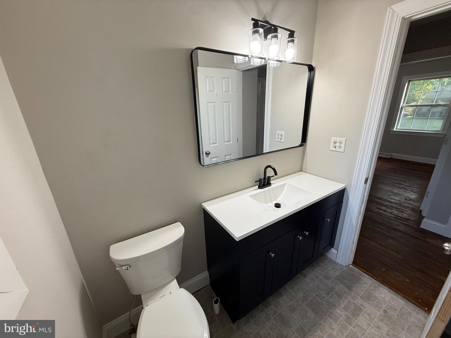 113 Benjamin Avenue photo 8