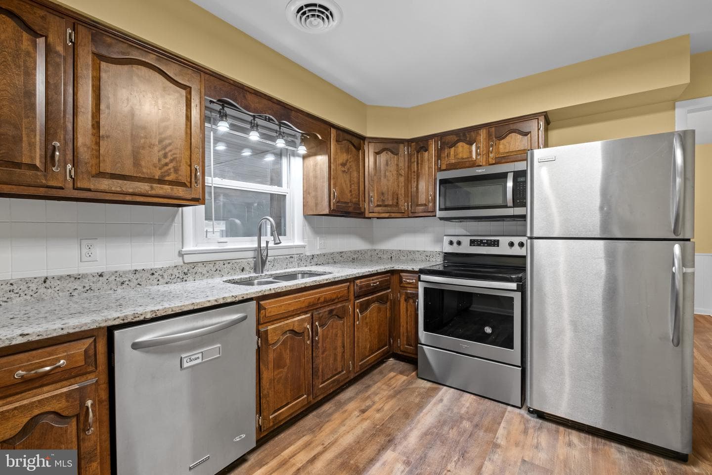 1517 Lavale Terrace photo 6