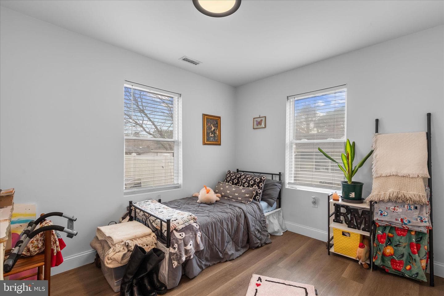 355 Carey Avenue photo 17