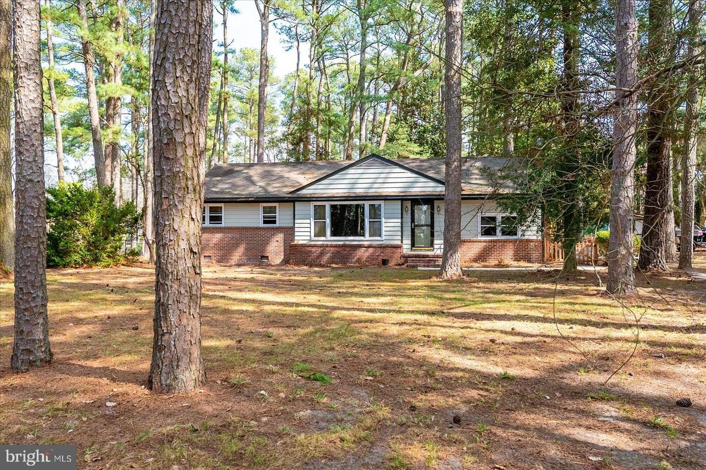 30324 Aylmore Avenue photo 3