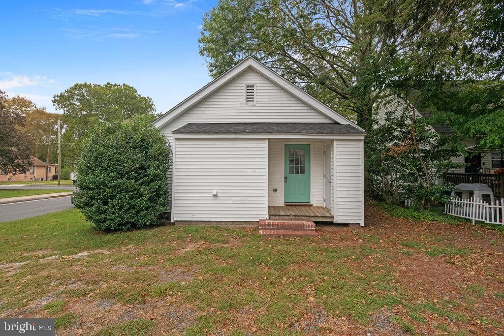 905 Hanover Street photo 39