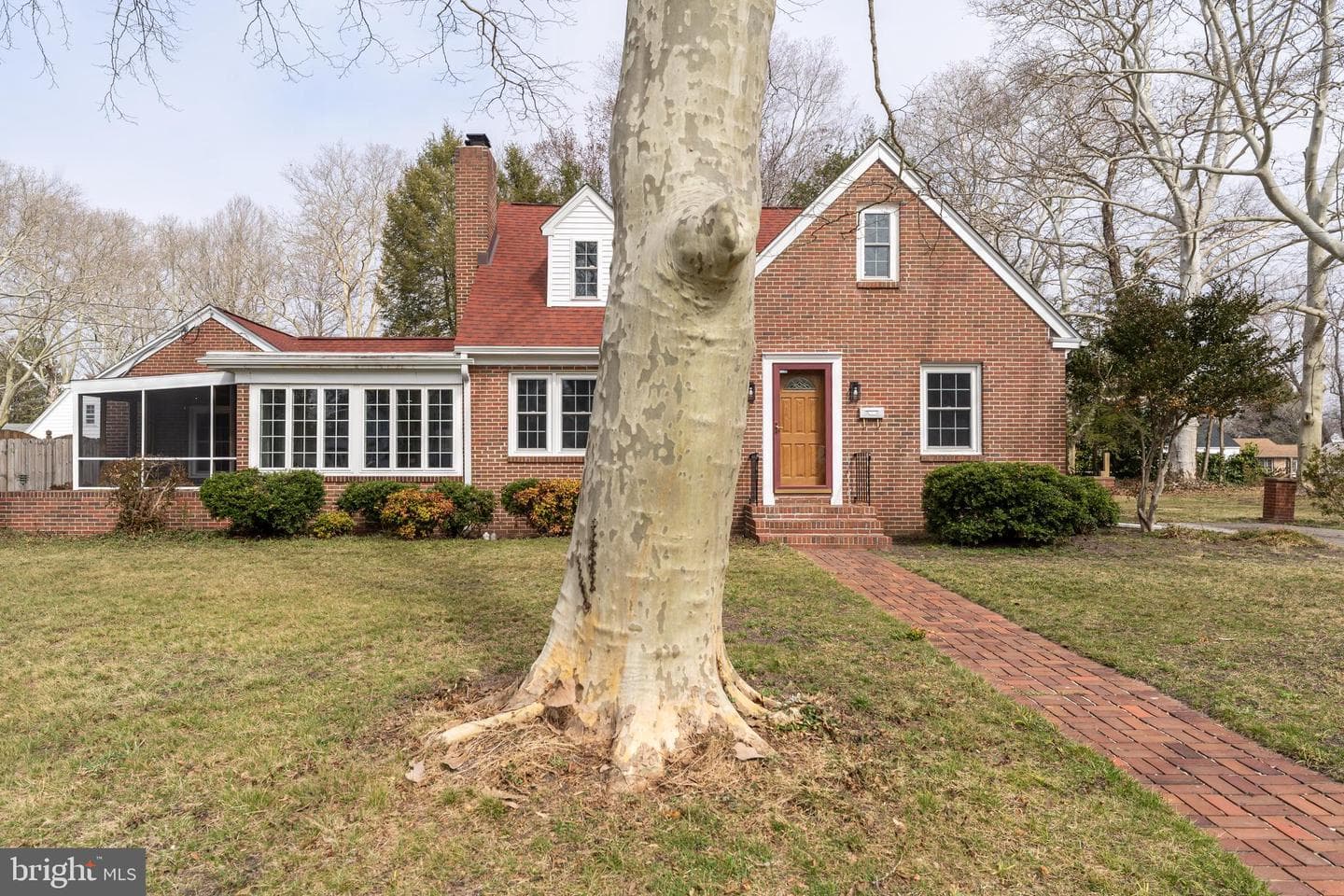 227 Pinehurst Avenue photo 4