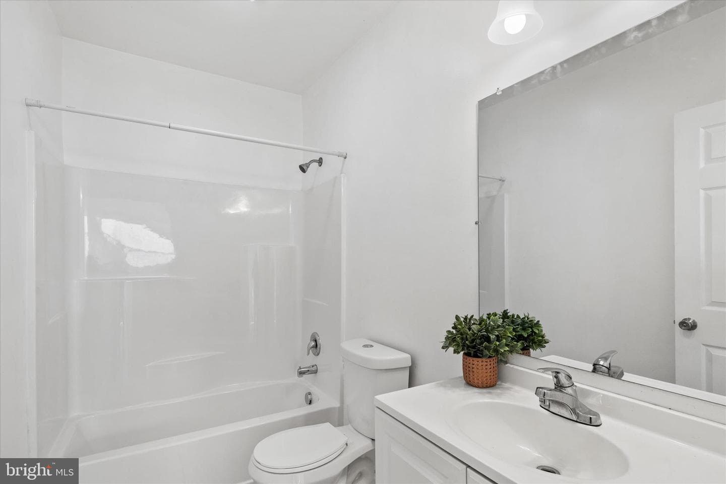 302 Hazel Avenue photo 17