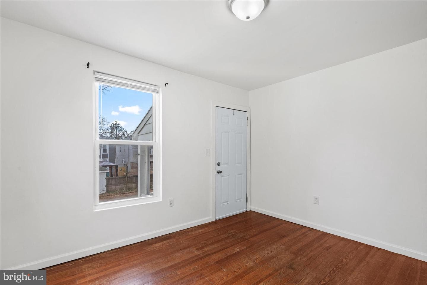302 Hazel Avenue photo 25