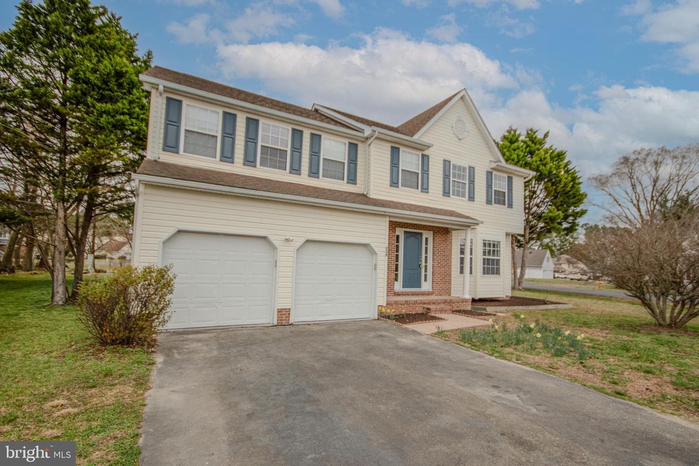 808 Upland Drive photo 2
