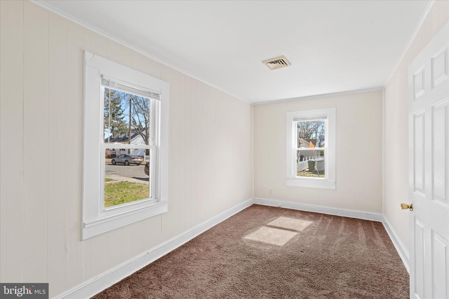 705 Roger Street photo 15