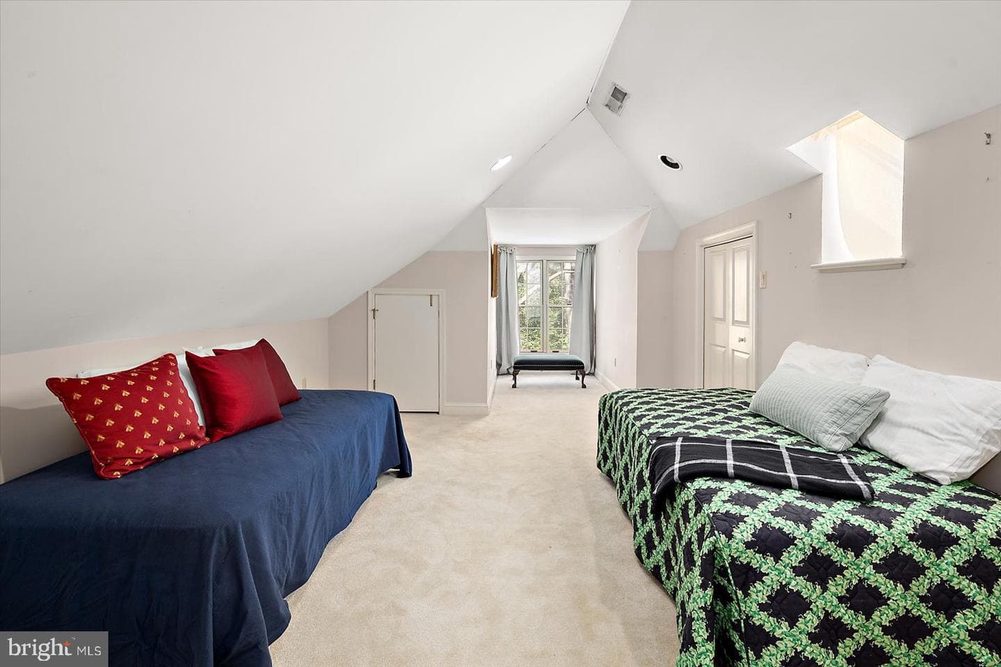 611 N Park Drive photo 95