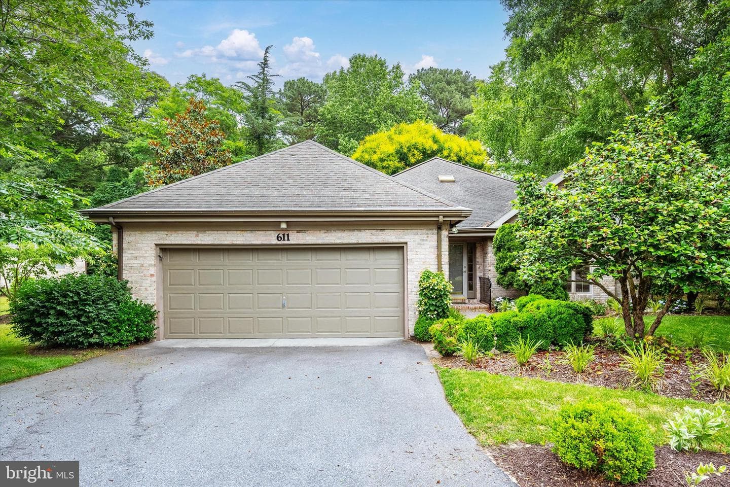 611 N Park Drive photo 98