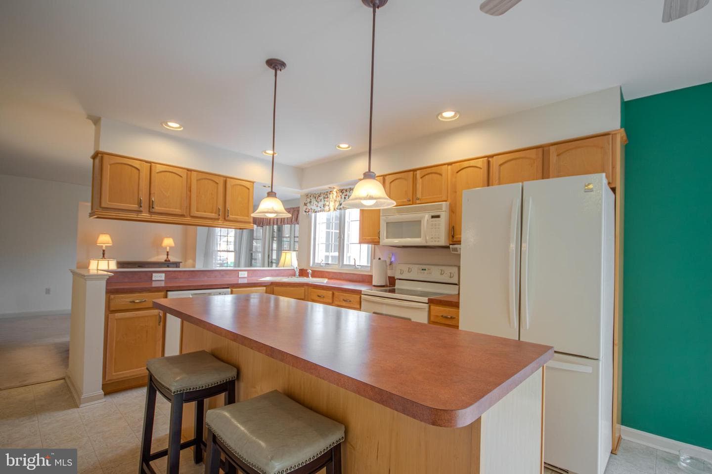 223 Creekside Drive photo 11
